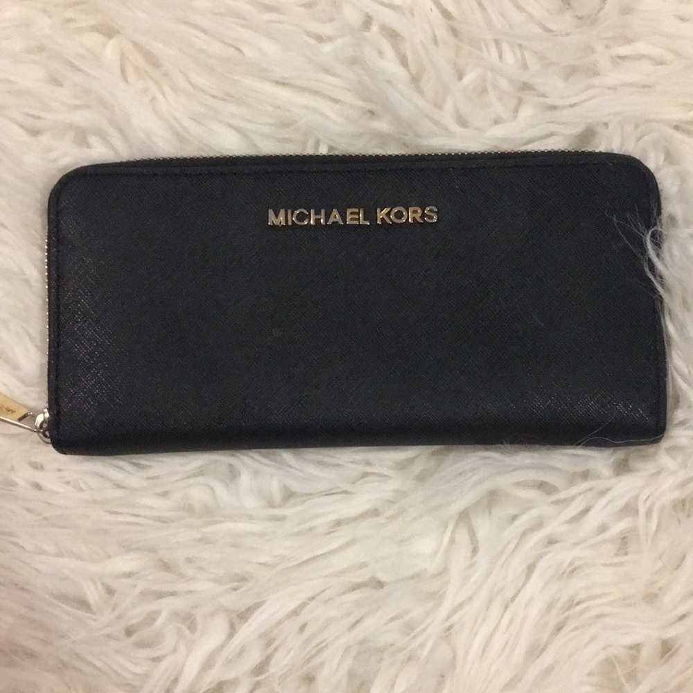 Michael Kors Jet Set Leather Wallet